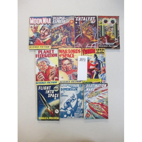 2573 - A good collection of 10 early Sci-Fi pulp magazines / books including Moon War, Planet Federation, D... 