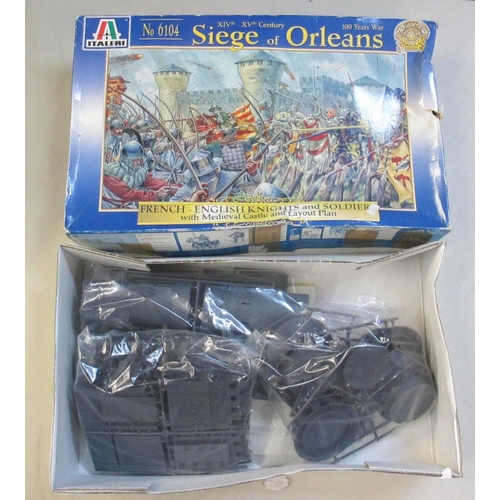 2598 - A boxed Italeri No 6104 Siege of Orleans Historic 1:72 set (set is missing solders and box worn, con... 