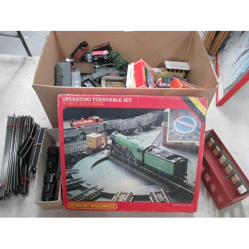 2621 - Box containing quantity of 00 scale Hornby Railways rolling stock, accessories and track