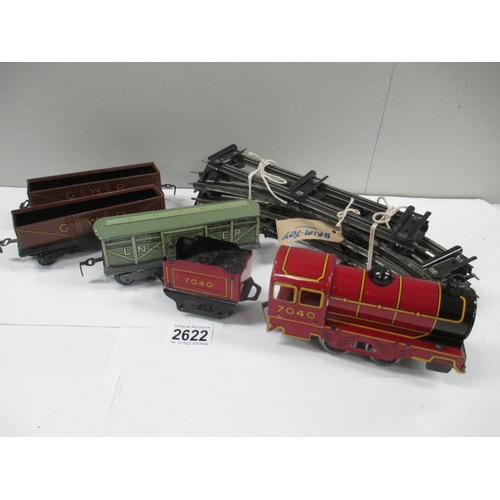 2622 - Brim toy 7040 clockwork train carriages and track