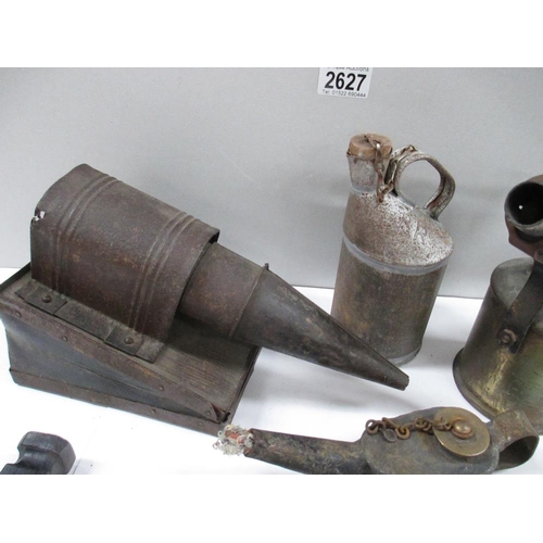 2627 - Box containing blow torch, BR oil cans and other metal objects