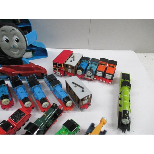 2630 - Box containing various ERTL Thomas Tank series vehicles including a carry case