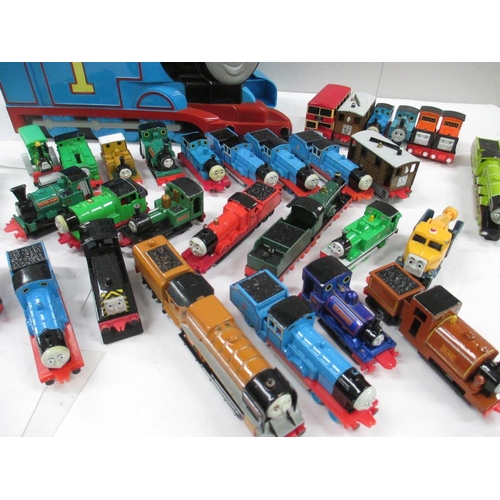 2630 - Box containing various ERTL Thomas Tank series vehicles including a carry case