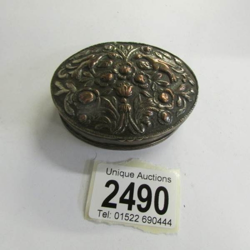 2490 - A Sheffield plate snuff box (plate worn).