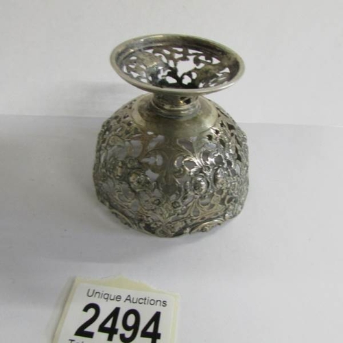 2494 - A small footed silver bowl marked '800'.