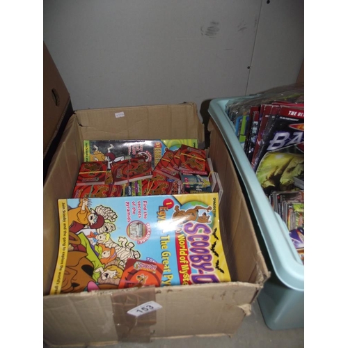 153 - A box of Scooby Doo cards and magazines