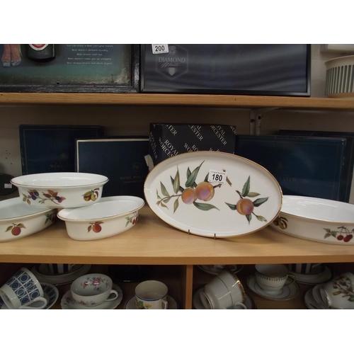 180 - 4 boxed Royal Worcester 'Evesham' oval dishes and a shallow oval dish