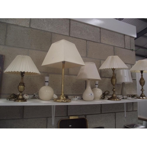 78 - A quantity of table lamps (includes 2 pairs)