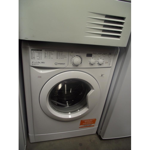 87 - An Indesit washing machine