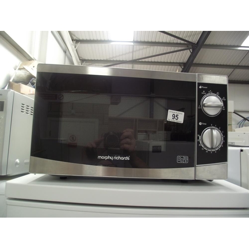 95 - A Morphy Richards microwave