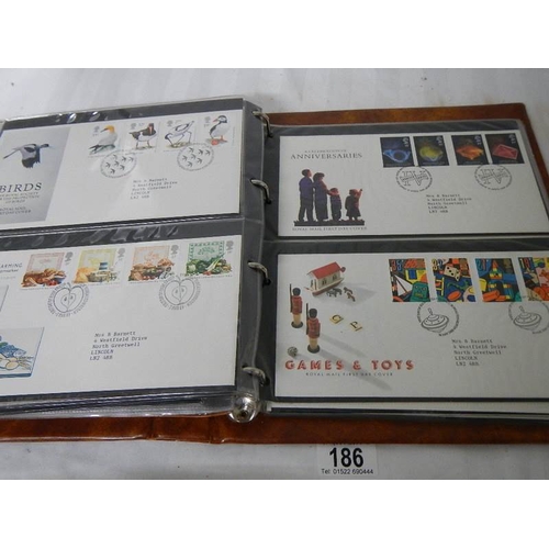 186 - 6 albums of first day covers (one empty).