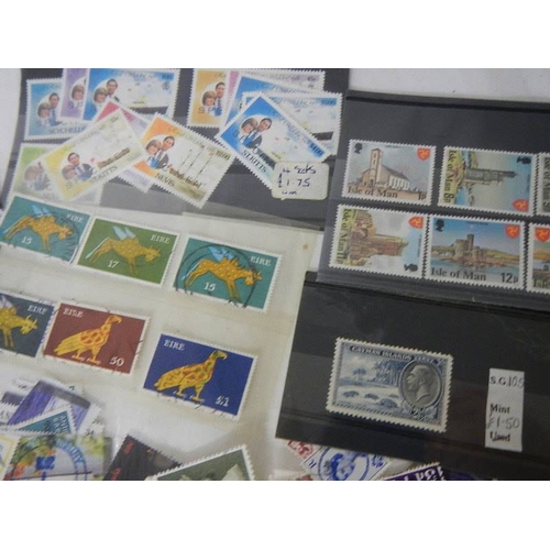 194 - A large quantity of loose stamps.