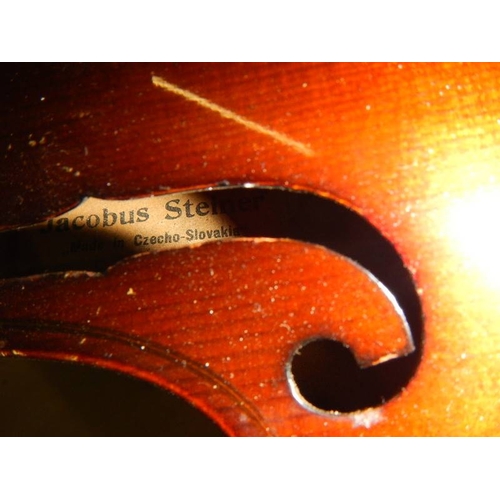 199 - A mid 20th century cased violin with bow - A copy of Jacobus Steiner.