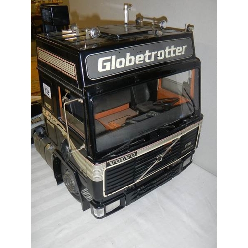 639 - A Pocher 1/8 scale Volvo F16 Intercooler Globetrotter lorry.