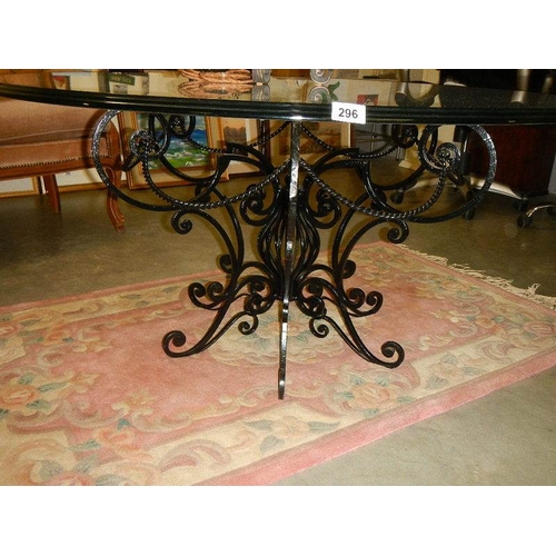 296 - A top quality designer glass top table of excellent quality.