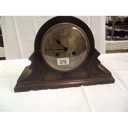 378 - 1930's oak mantle clock i.w.o. no key