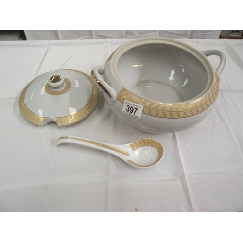 397 - A Bavarian soup tureen and ladle