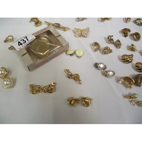 437 - A mixed lot of cuff links and clip on earrings etc.