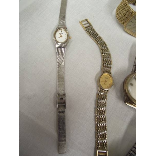 442 - A quantity of wristwatches including Rotary