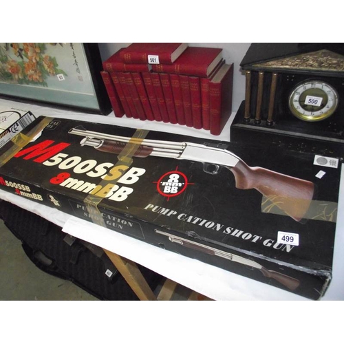 499 - A boxed Airsoft M500SSB 8mmBB gun