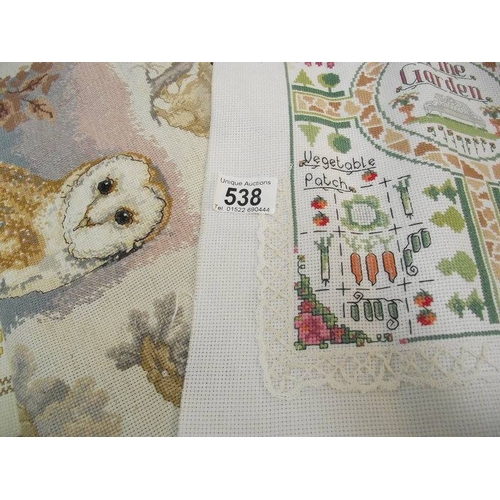 538 - A selection of tapestry wall hangings, samplers etc.,