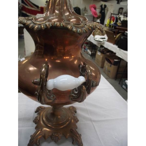 540 - A Victorian copper samovar urn.