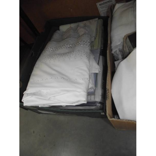 609 - 3 boxes of assorted bedding.