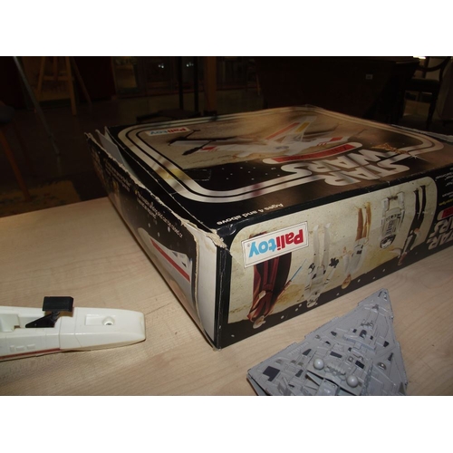 288 - A boxed Palitoy Star Wars Land Speeder and X wing fighter, (unchecked for completeness and in played... 