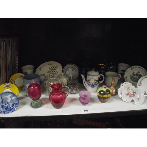 307 - A mixed lot of china and glass