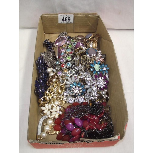 469 - A quantity of various design costume jewellery necklaces