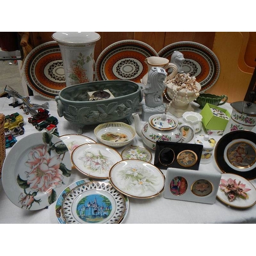 99 - A large mixed lot of china.