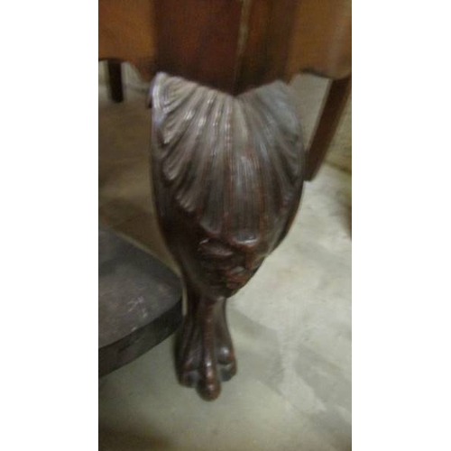 1384 - 7 good quality mahogany dining chairs.