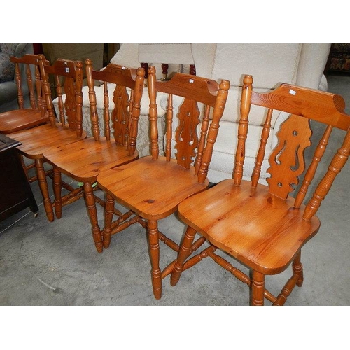 246 - 5 pine kitchen chairs.