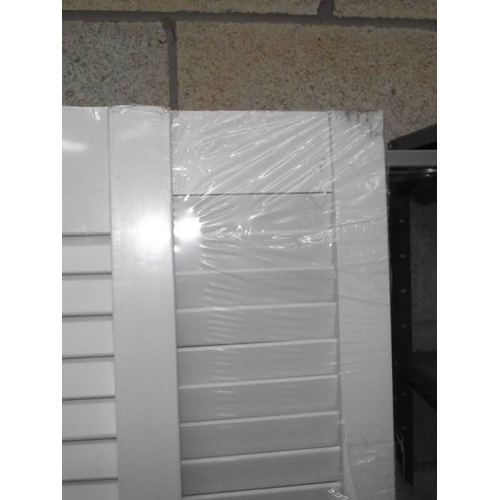 374 - 2 white painted louvre doors (each 6ft x 21'').