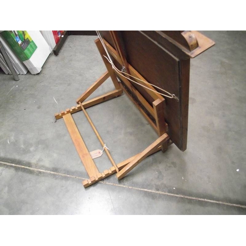 354 - A vintage mirror and an artist's easel. (collect only).