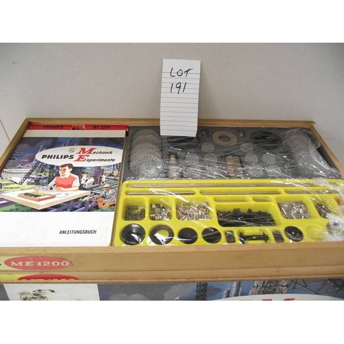 191 - 7 Norelco mechanical engineer kits ME1200, missing some components, being sold as seen. Collect only... 