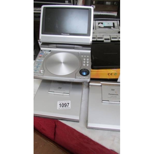 1097 - 4 Panasonic DVD & CD players, 1 LG DVD writer, untested.