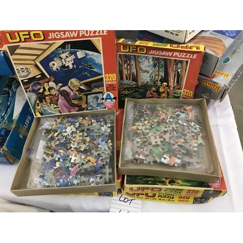 406 - 6 vintage UFO jigsaws, completeness unknown