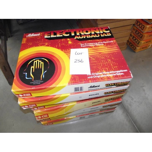 256 - 5 German Philips, 2 Schuco Aufbau lab kits, some components may be missing so being sold as seen, co... 