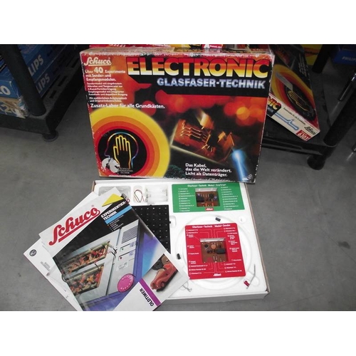 300 - 7 Philips/Schuco electronic kits (German) A6101 x 2, 6202 x 2, 6303 x 2, A6121,  some components may... 