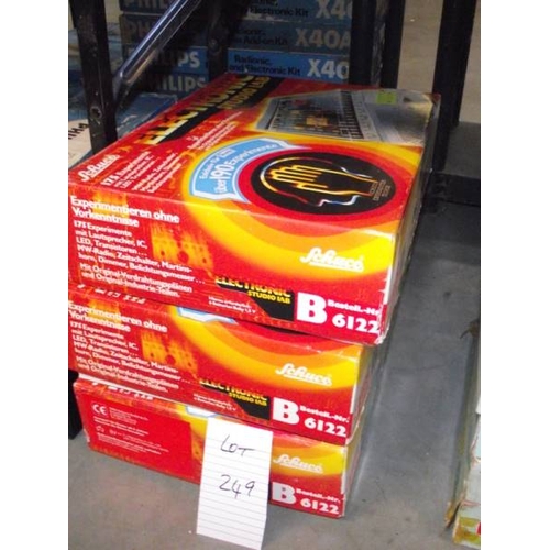 249 - 3 Schuco B6122 electronic studio lab kits, may be missing some components, so being sold as seen, co... 