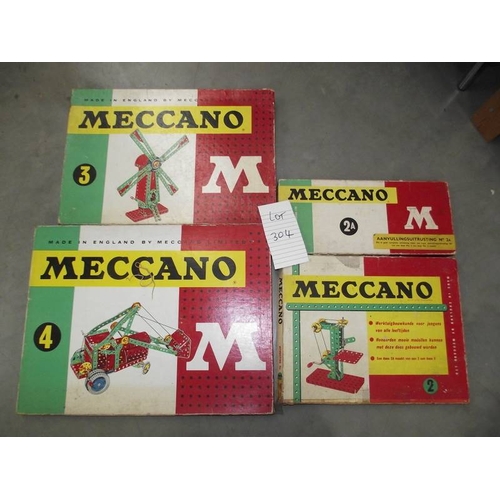 304 - Meccanno set no. 2, 2A, 3, 4, all unchecked but do have missing parts, being sold as seen