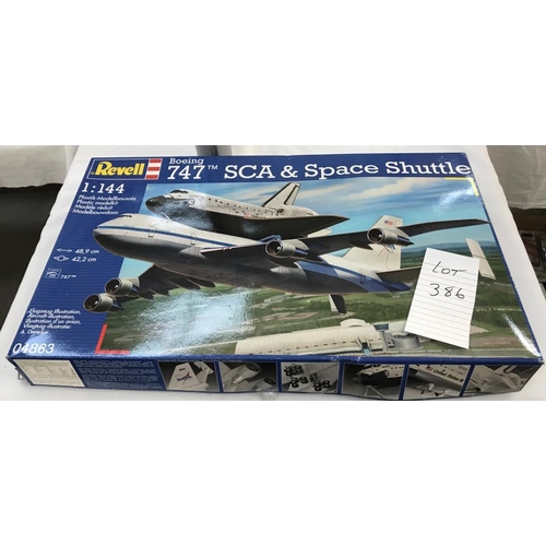 386 - Revell Boeing 747 SLA & Space shuttle kit, unused 1;144 scale, No.04863