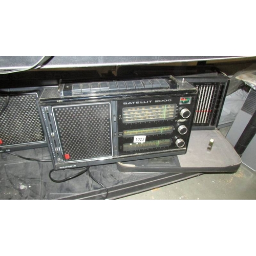 1023 - 3 Grundig radio's, 2 x Satellit 2000 and 1 x Satellit 5000, untested.