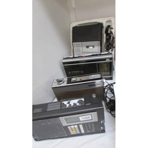 1098 - 3 Grundig Cassette players, C210, C2001, C409 working, but require service and a Grundig Satellit 50... 