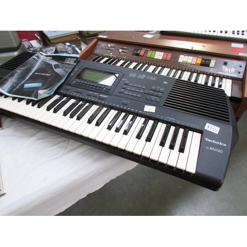 1150 - A Technics keyboard, model SX-KN720, good working order, original box, power supply etc.,