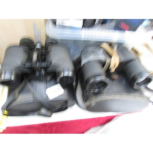 1265 - 2 pairs of binoculars.