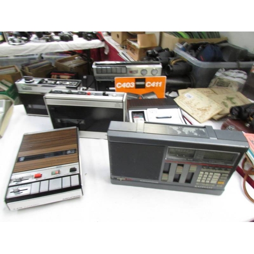 1275 - 6 Grundig radio's and cassettes, C200, C100, C411, C410, C230 and Satellit 400.