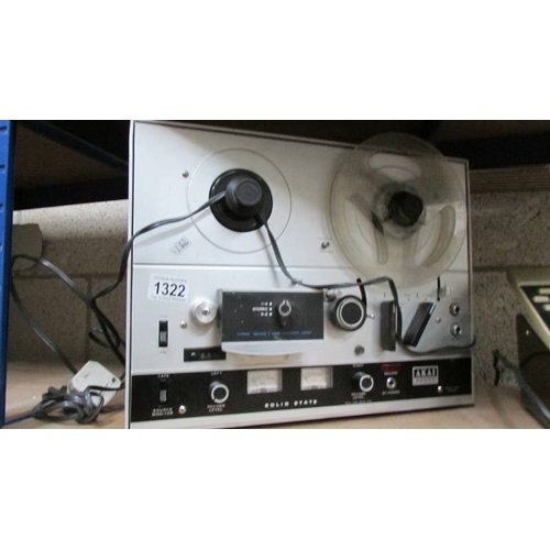 1322 - An Akai 4000D reel to reel tape recorder.