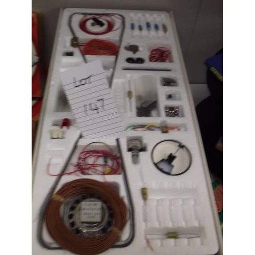147 - 4 German Philips electronic kits, EE1003, some components may be missing, being sold as seen. Collec... 